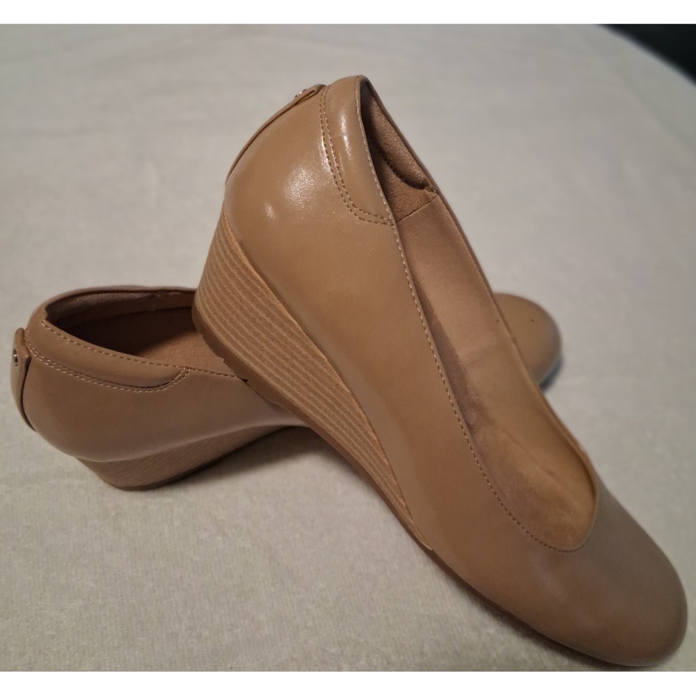 Womens Dress Shoes Dr. Scholl's Be Flex Wedge Pump 11M Taupe Classic Nude Chunky